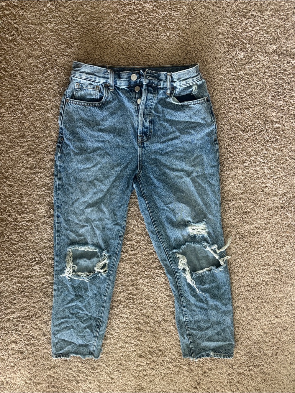 PacSun Boyfriend Jeans in Light Blue with Knee Rips